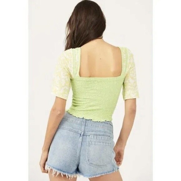 NWT✨Free People 🦋 Marigold Smocked Tee Blouse Key Lime Green Combo Floral XL - Picture 2 of 9